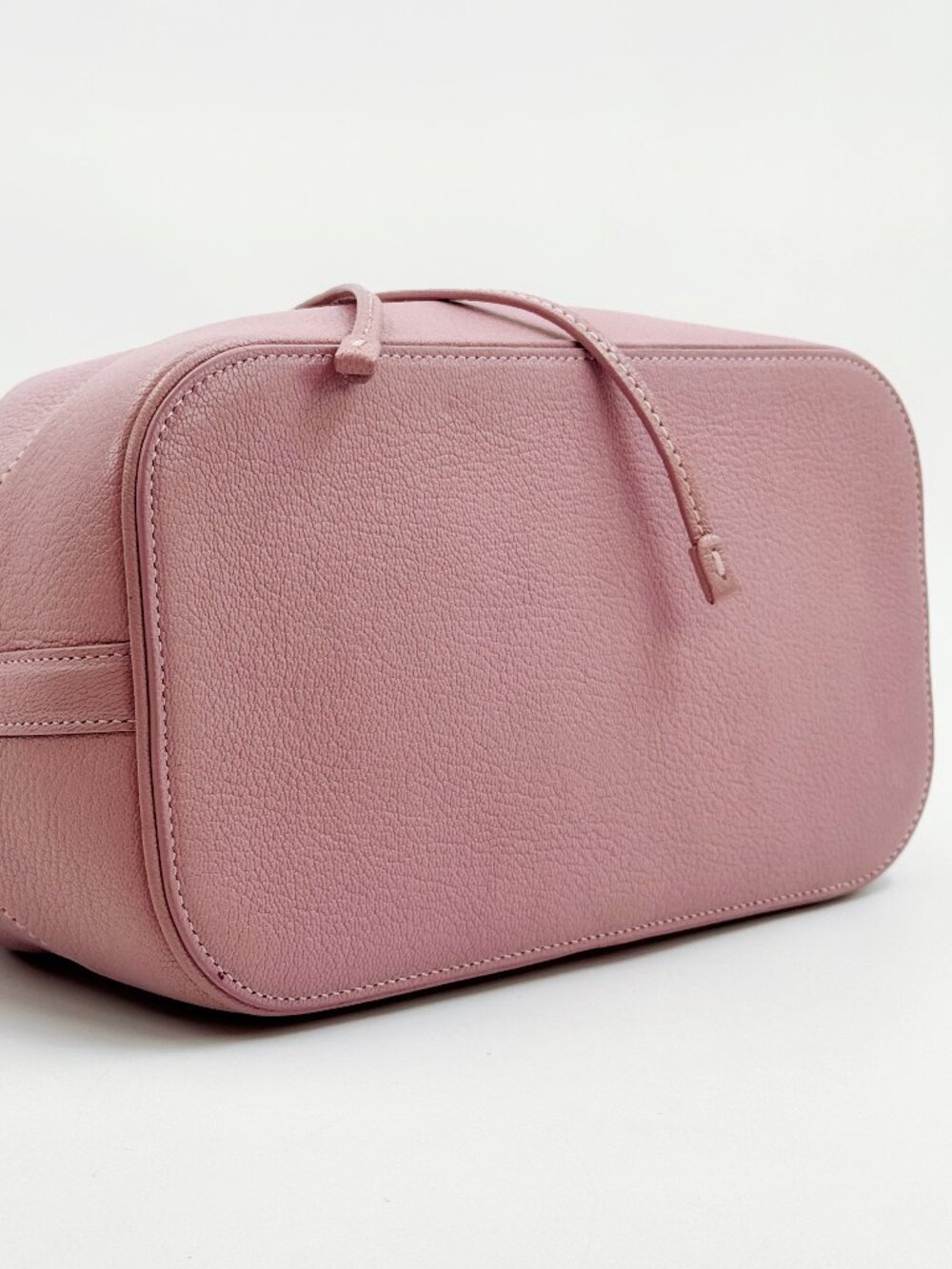 Salvatore Ferragamo Millie Pink Leather Bucket Bag 2-Way Shoulder Crossbody - Picture 10 of 14